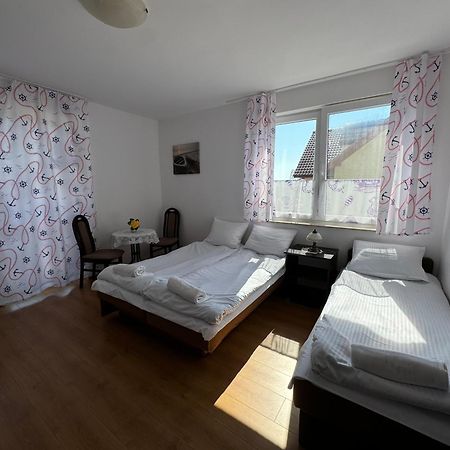 Sloneczny Brzeg Hotel Jaroslawiec Exterior photo